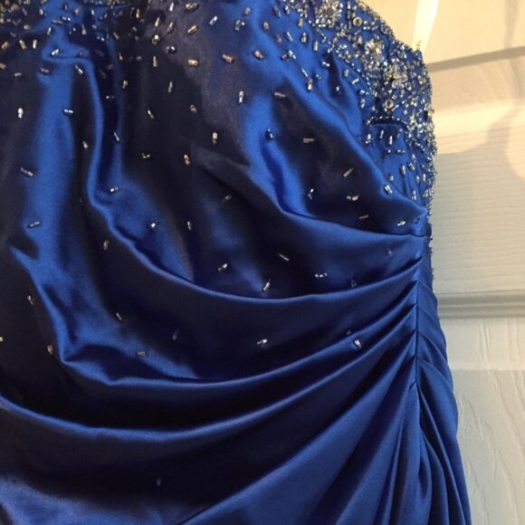 Prom dress - Picture 4 of 5